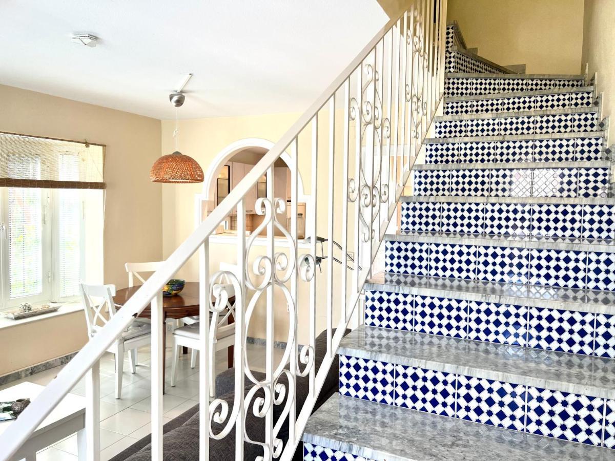 Fabulous Vacation In A 2 Bedroom Townhouse With 2 Terraces Overlooking The Sea, Suitable For 6 People 3 Swimming Pools Tennis And 200 Mts From The Sea El Faro Exterior foto