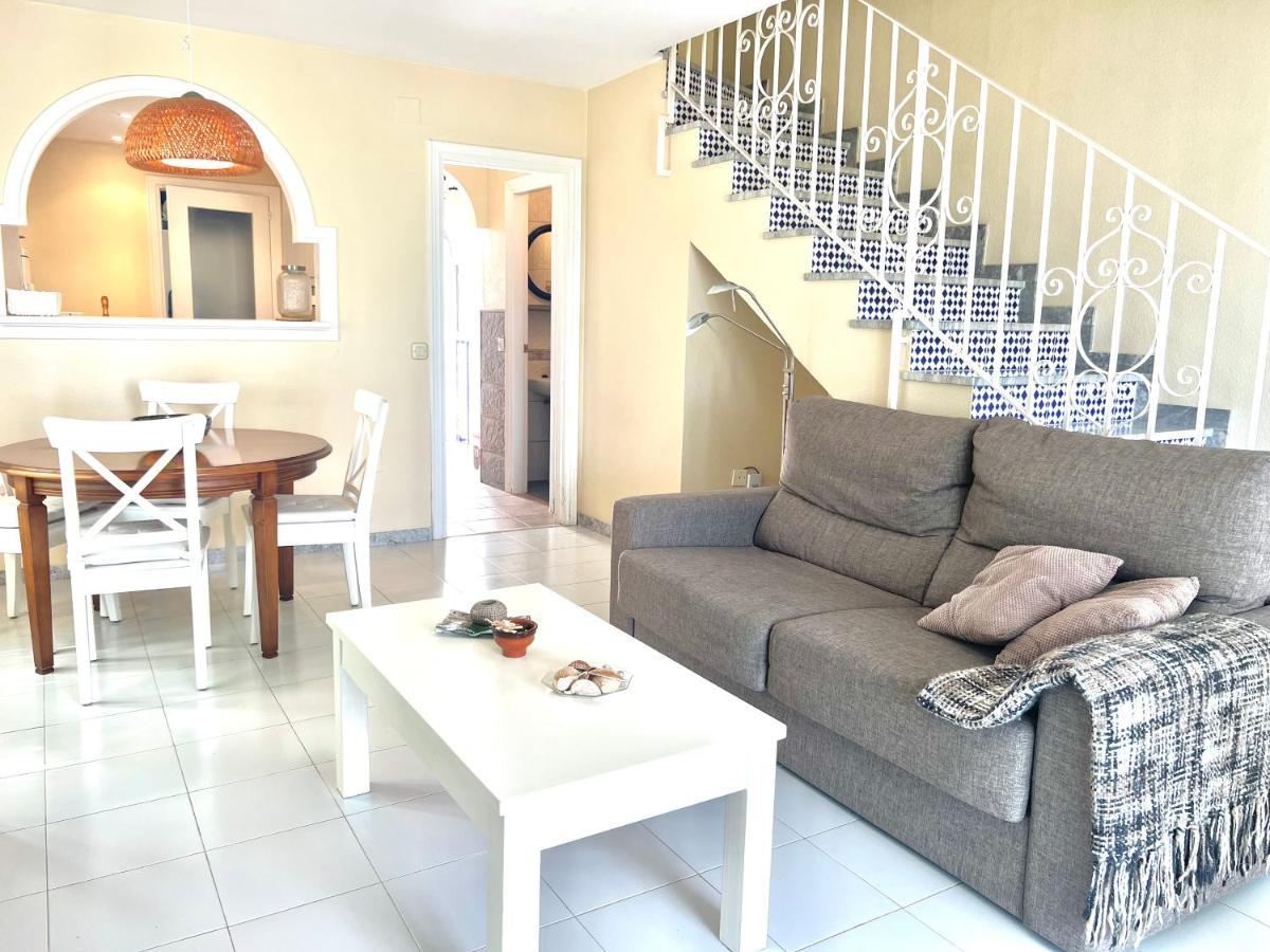 Fabulous Vacation In A 2 Bedroom Townhouse With 2 Terraces Overlooking The Sea, Suitable For 6 People 3 Swimming Pools Tennis And 200 Mts From The Sea El Faro Exterior foto